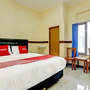 Hotel Super Oyo 91206 Abian Dedari Mesari **